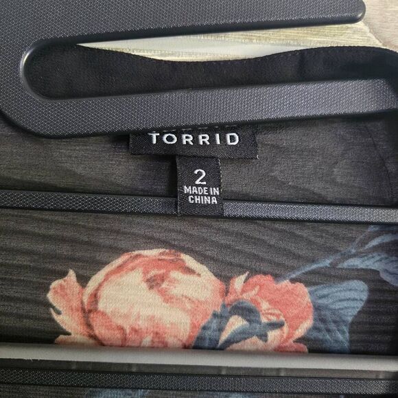 Torrid Floral Button Down Duster Womens SZ 2 (18/20) Short Sleeve Kimono - Picture 2 of 8